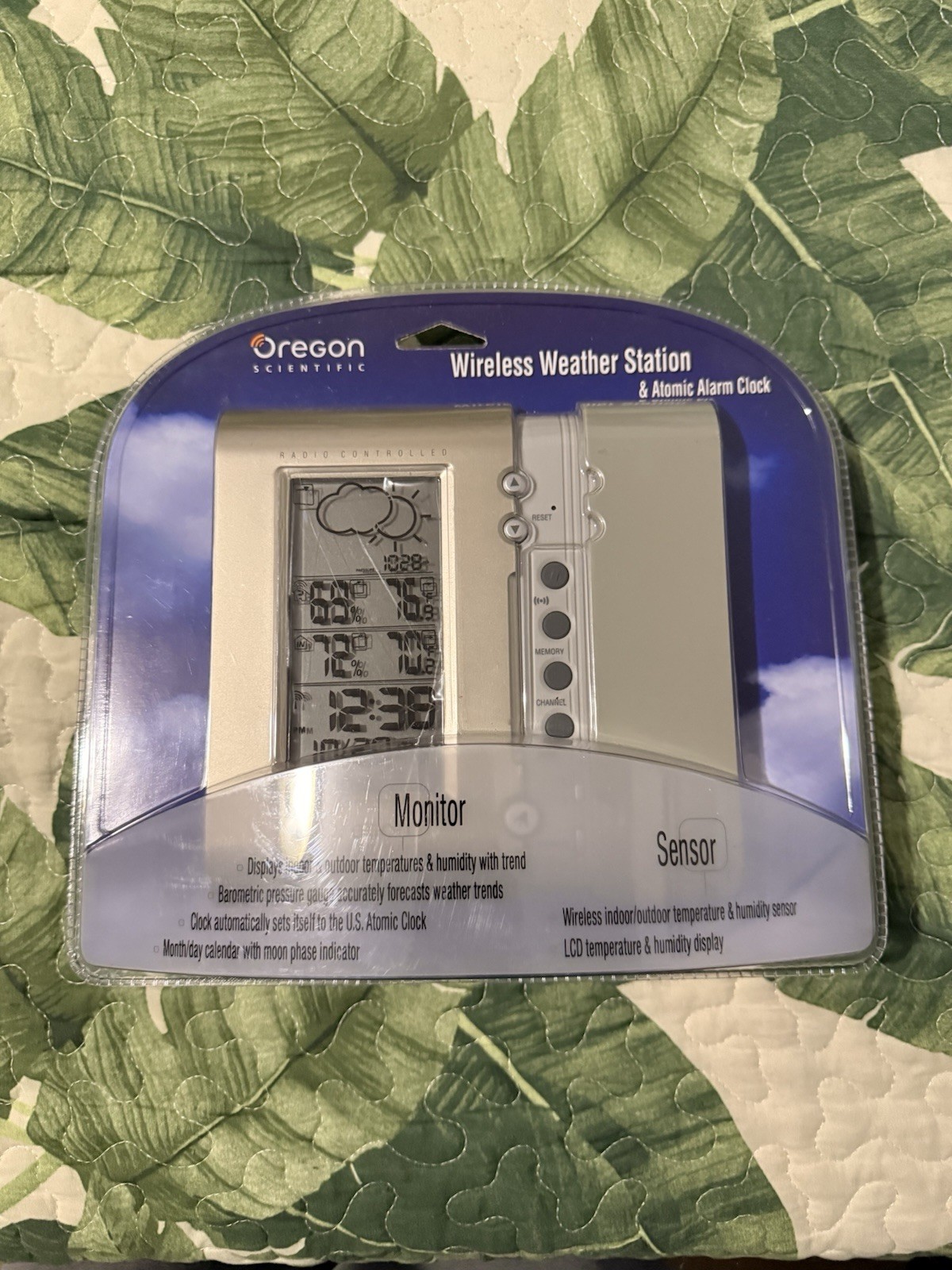 Oregon Scientific BAR608HGA Wireless Weather Station with At