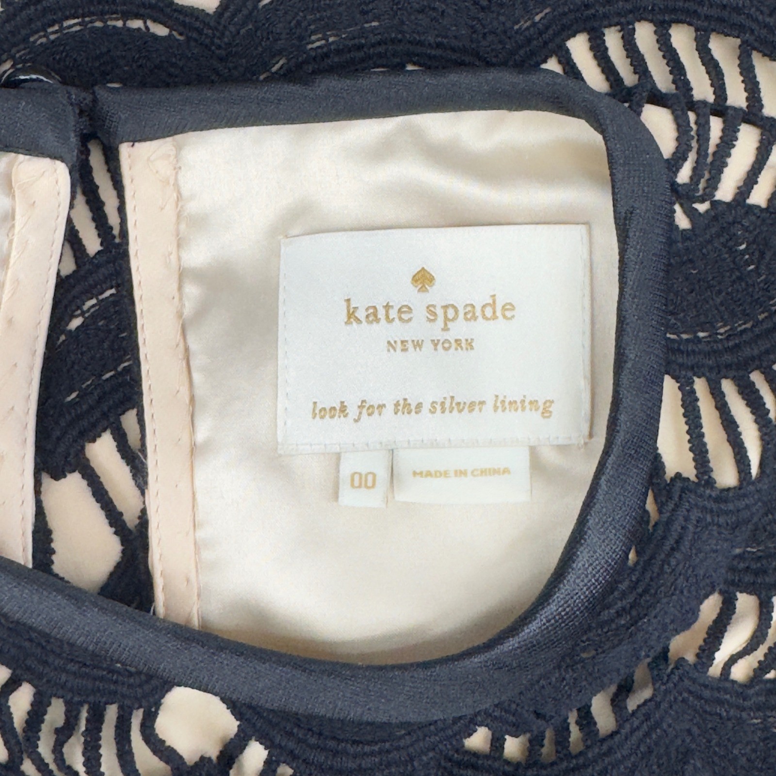 Kate Spade NY Black Scallop Lace Sheath Dress Crochet Overlay Size 00 thumbnail 7