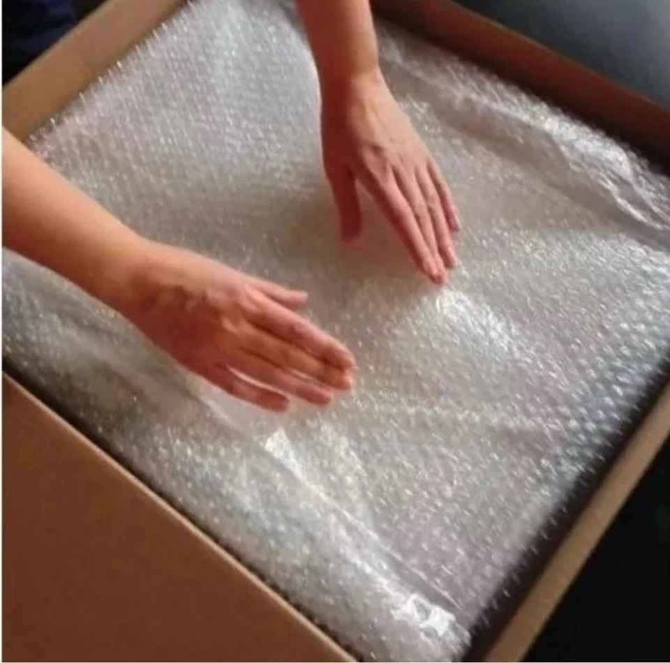 1 roll of 3/16 small clear plastic bubble wrap 12x300ft Perforated every 12in - Image 4 of 4