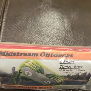 Tippet Boss 6-Spool Tippet Line Holder/Dispenser, Green/White Plastic