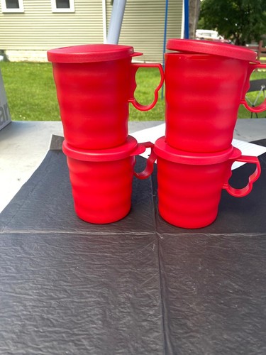 tupperware mugs with lids - Picture 2 of 4
