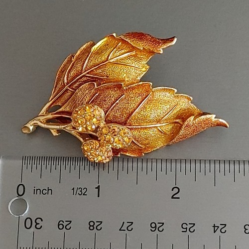 Vintage Leaf Leaves Brooch Pin Gold Tone Enamel Rhinestone Berries Copper Color - Picture 5 of 5