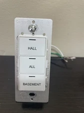 Control4 Wireless Switch - White - 3 Bottoms (C4-KP3-Z-WH)