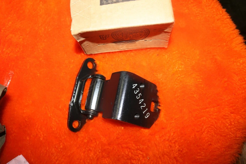 NOS Front Door Upper Hinge Left 72-84 Dodge Truck Ramcharger D-W 100-300 - Image 3 of 3