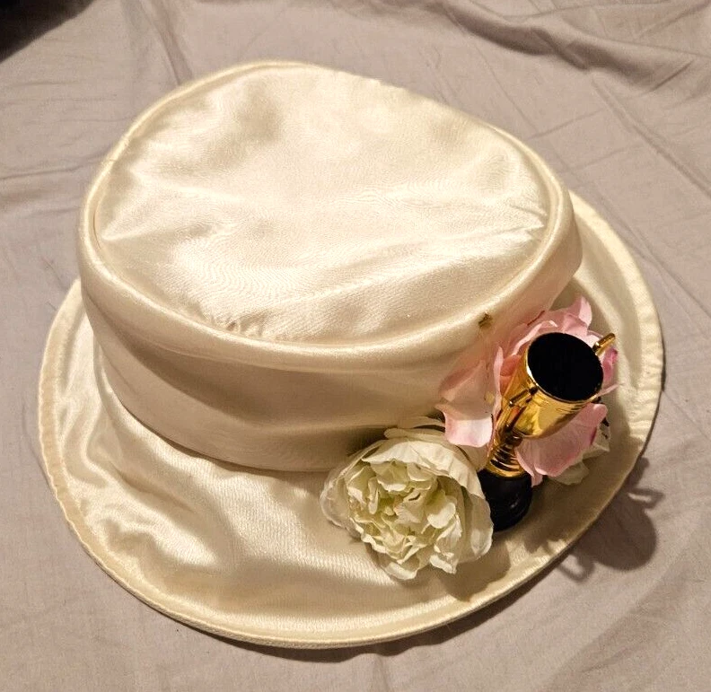 Race Day Hats in Women display picture 3