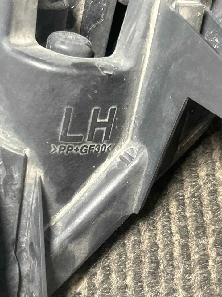 Fits 2010-2013 Kia Sportage Fog Light Assembly OEM#:922013W000 - Imagem 4 de 4