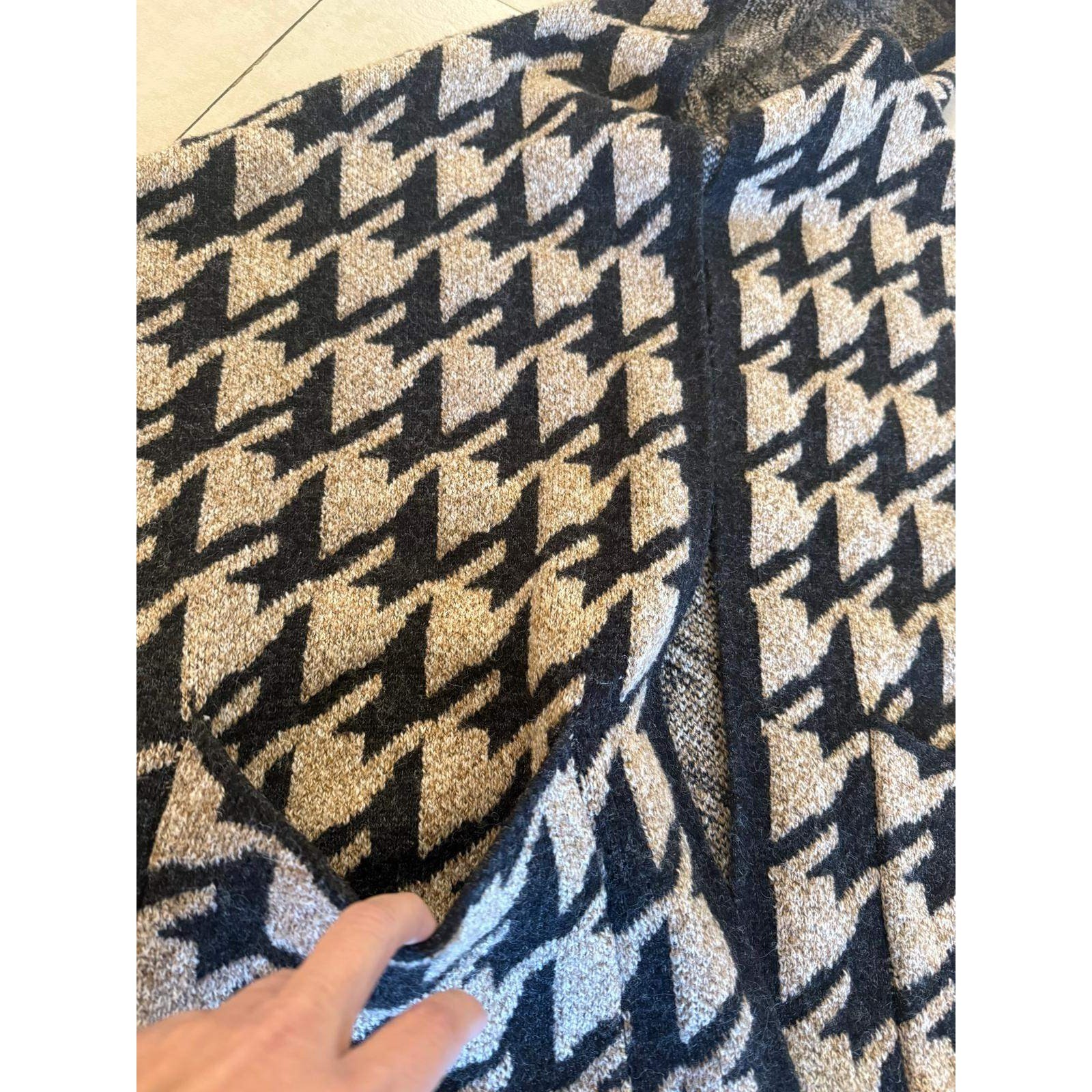 Zara Knit Hooded Cardigan Sweater M Houndstooth Black Beige Wool Blend Rare image 4