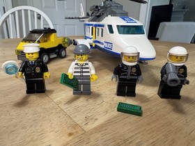 LEGO City 3181 Passenger Plane & 3658 Police Helicopter Lot Prebuilt Minifigures