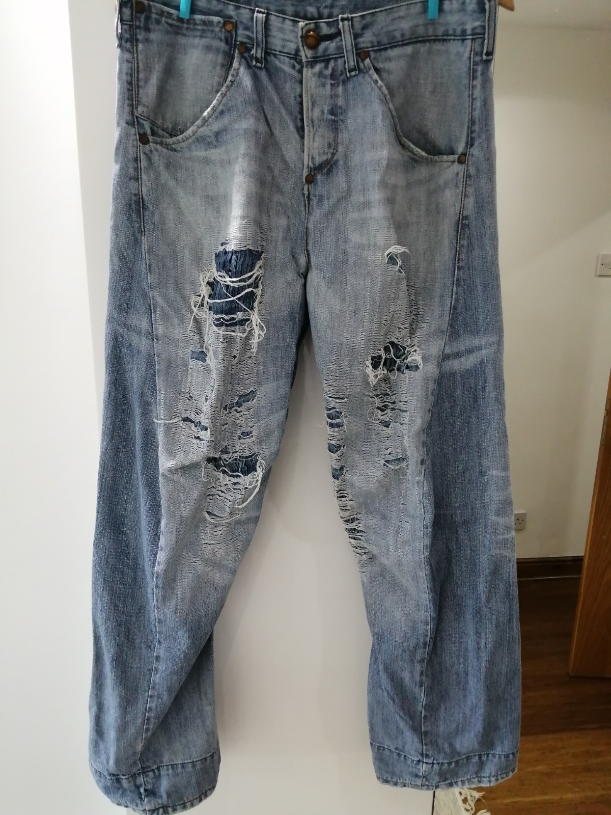Very Rare Levi Original Ripped Torn Vintage Engineered Jeans 32 X 30