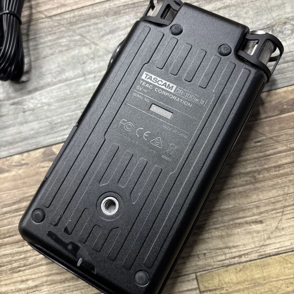 [US Tax Included] TASCAM DR-100MKIII High-Resolution Audio Linear PCM Recorder - Image 4 of 4