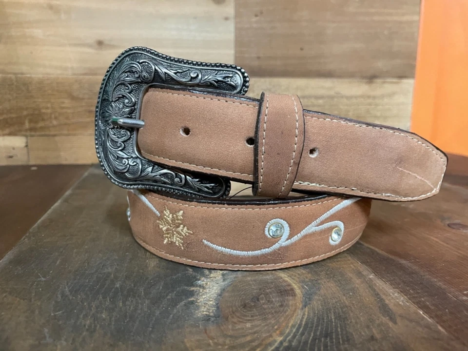 CUERO GENUINO VAQUERO WESTERN MUJER FLORAL ESTRÁS CONCHO CINTURÓN-BB00Coñac Foto 4 de 4