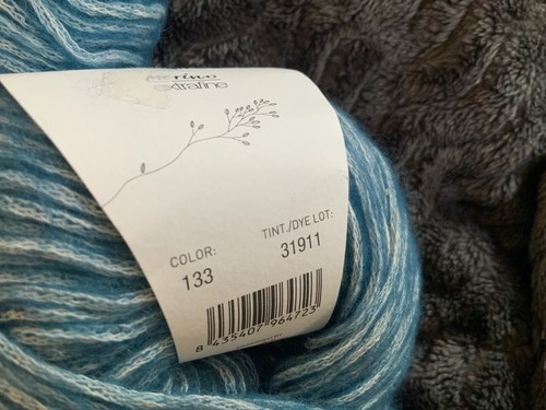 Katia Concept Yarn :Cotton-Merino, lot of 2 cakes #133:: Blue, #00100 - Picture 2 of 4