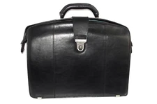 I Medici Black Leather Lawyer's Briefcase with Laptop Compartment