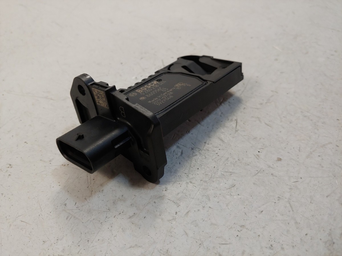 13628605565 BOSCH Mass Air Flow Meter 0280218324 For BMW 330i 430i
