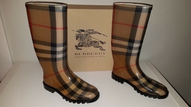 burberry women's rain boots sale