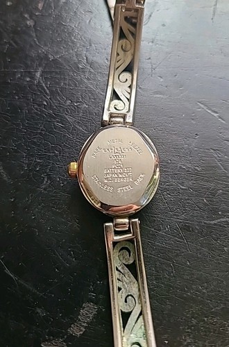 Express LA Ladies Watch Needs Battery Silver - Picture 5 of 6