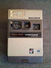 Kodak PartyFlash Instant Camera Powers ON Picture Click Works Not Tested w/ Film