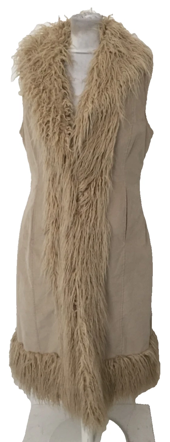 Superdry Women's Coat Size M Cream Faux Fur Lined Faux Fur Trim Pockets Used