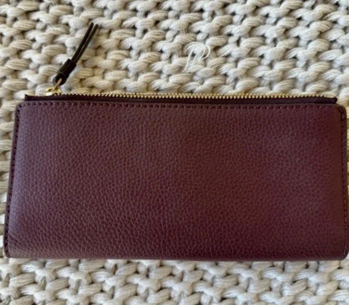 Cartera Tory Burch Walker delgada con cremallera ruibarbo oscuro (borgoña) nueva sin etiquetas Foto 2 de 4