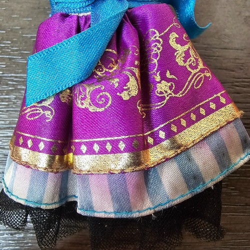 Mattel Ever After High Madeline Hatter Primer Capítulo Muñeca Vestido de Repuesto SOLO - Imagen 4 de 7