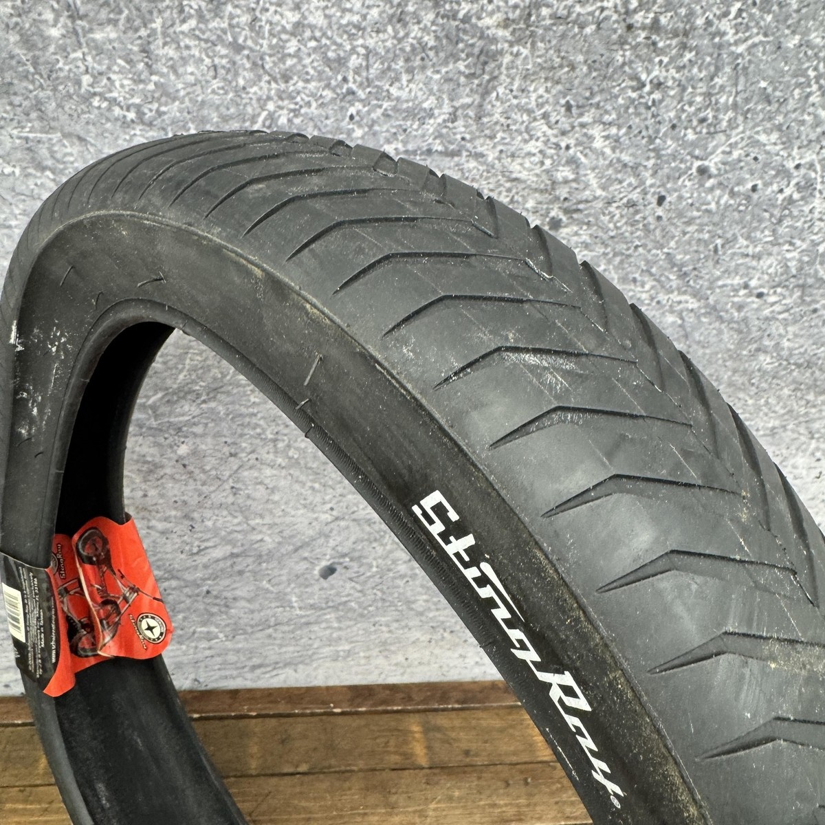 Schwinn StingRay OCC Chopper Tire NOS 20 X 4 1/4 20in Wide Rear