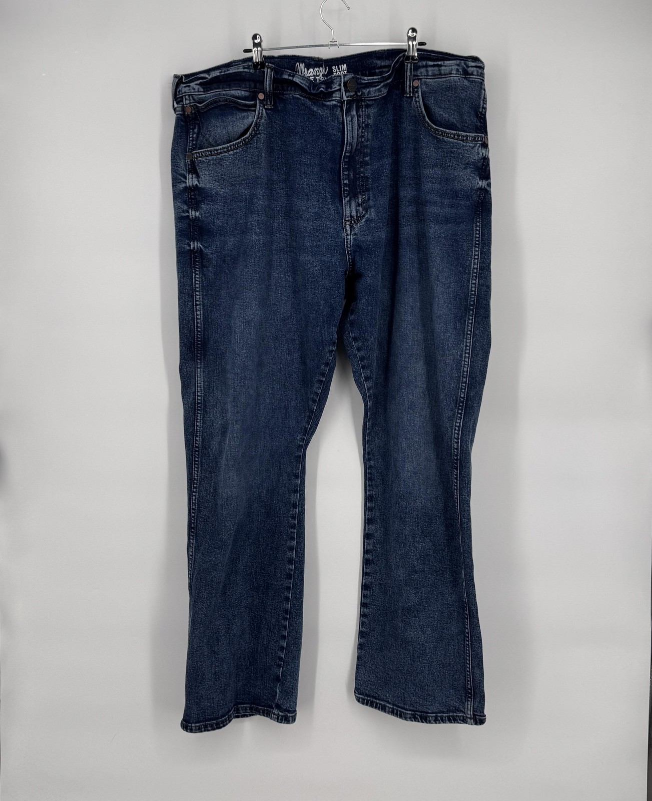 Wrangler Retro Slim Boot Jeans Mens 42x32 Blue Medium Wash Bootcut Stretch Denim