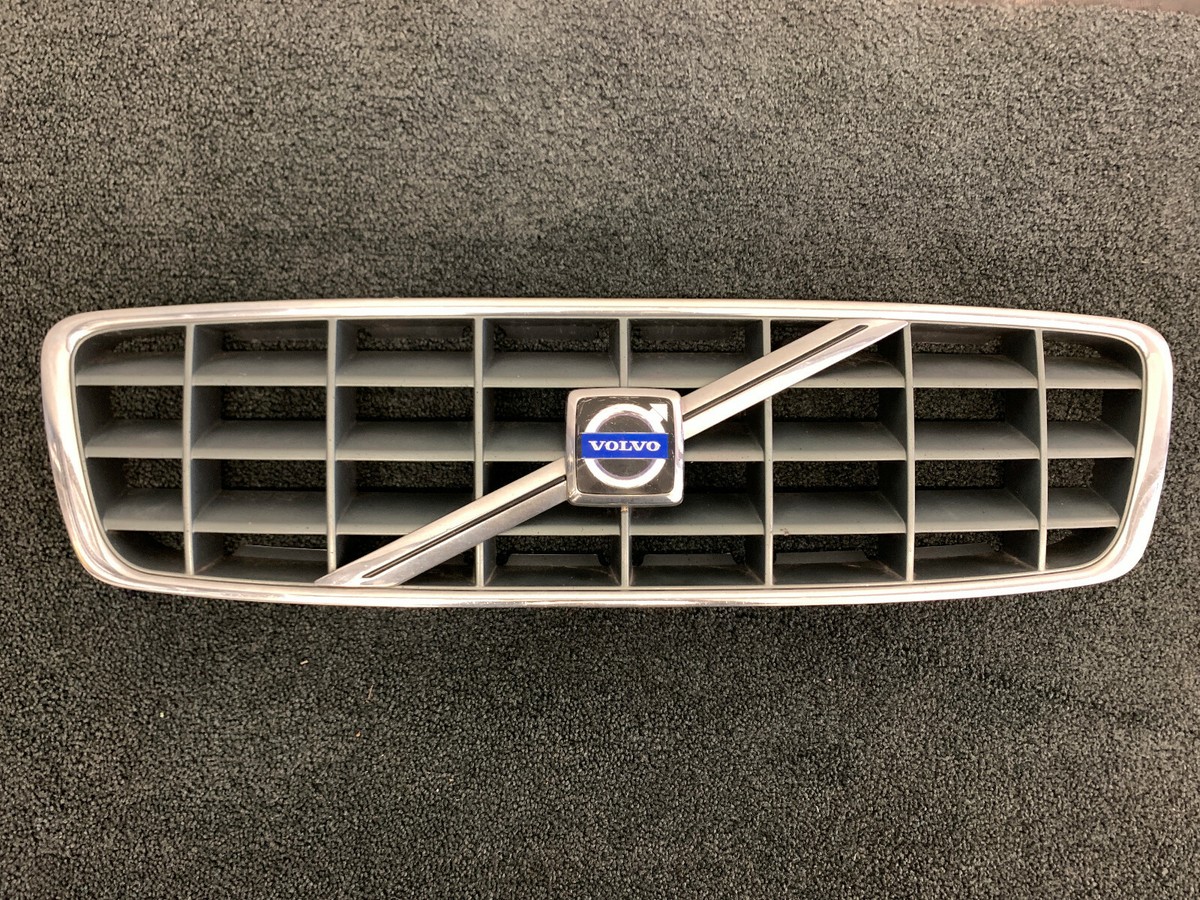 01-04 Volvo XC70 Front Grill Assembly 9190985 | eBay