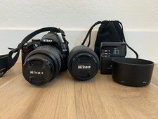 Nikon D5000 Digital SLR 12.3 MP Camera w/18-55mm and 55-200mm f/4-5.6 lens / bag