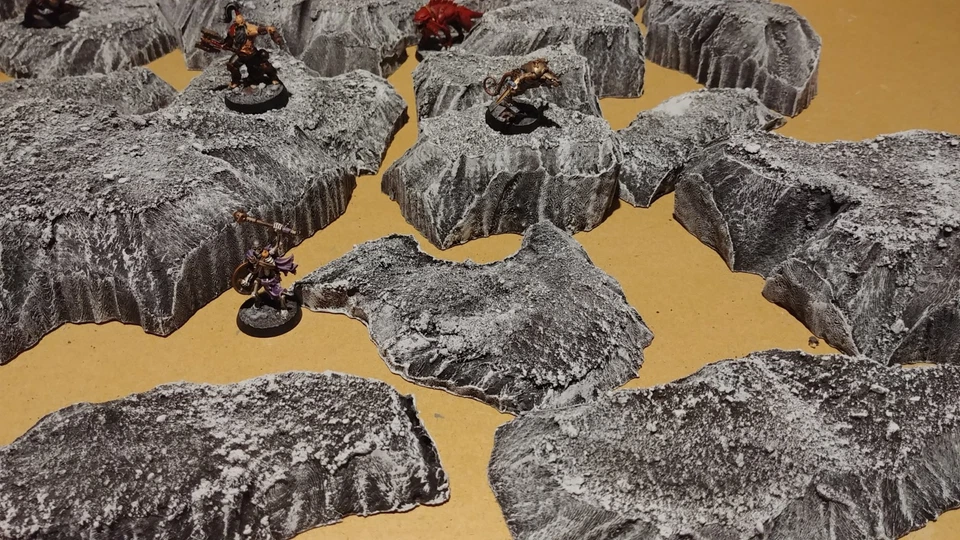 Wargaming Terrain - Caja grande juego de colinas acabado piedra Foto 3 de 4