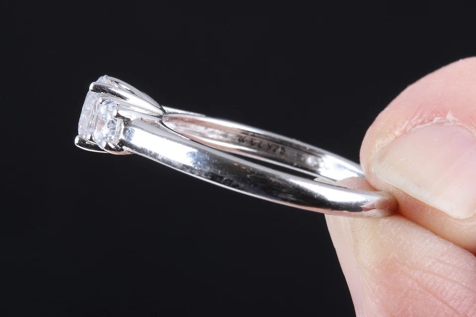 ANILLO CHINA PLATA ESTERLINA CIRCONITA CRISTALES TRANSPARENTES TALLA FINA 9 925 0895 Foto 2 de 4