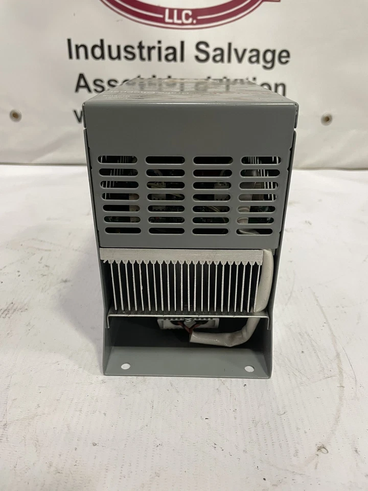 Unidad de freno/frenado Rexroth FELB02.1N-30K0-NNONE-A-560-NNNN VFD 15A 30 kW Foto 2 de 4