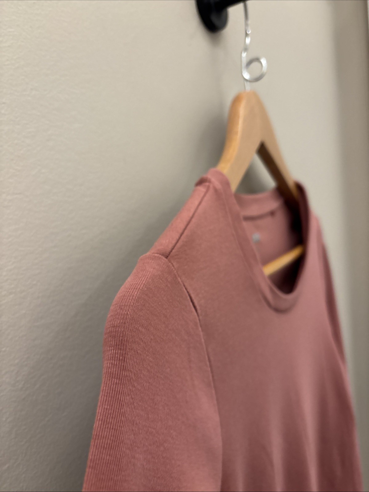 Uniqlo Jersey Style Knit Long Sleeve Women Medium Rose thumbnail 4