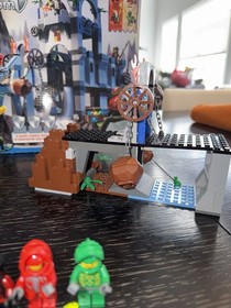 LEGO Knights Kingdom set 8780 - Citadel of Orlan; 100% complete W  manual