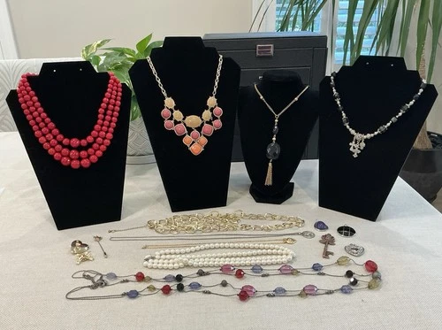 Vintage to Now Costume Jewelry Lot 16 Repurpose Resell Necklaces Pendants #5