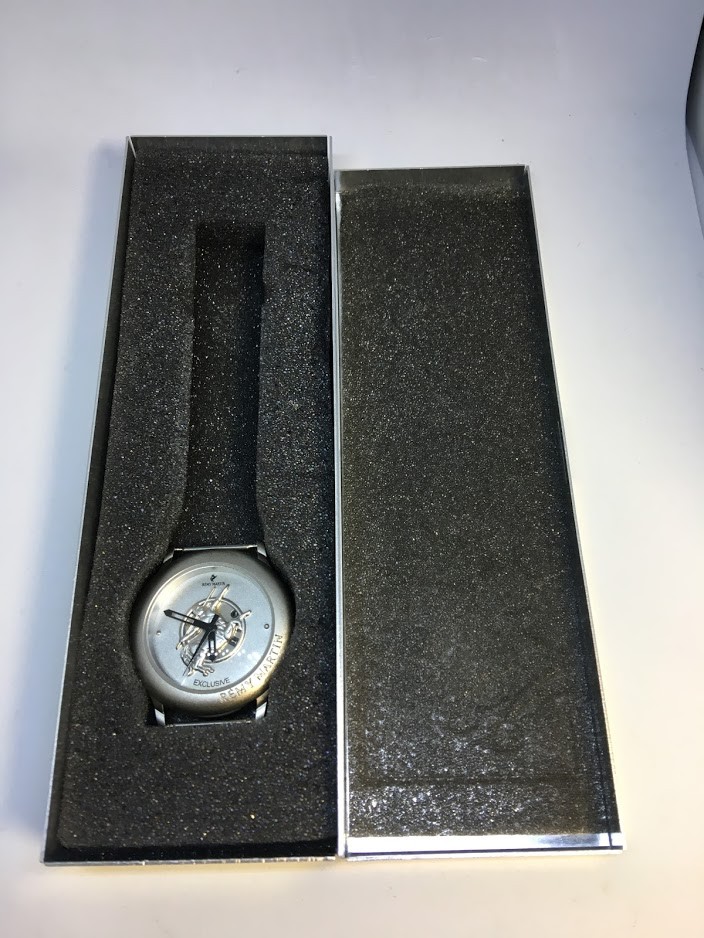 REMY MARTIN EMBOSS DIAL QUARTZ MEN WATCH Novelty Limited Edition From