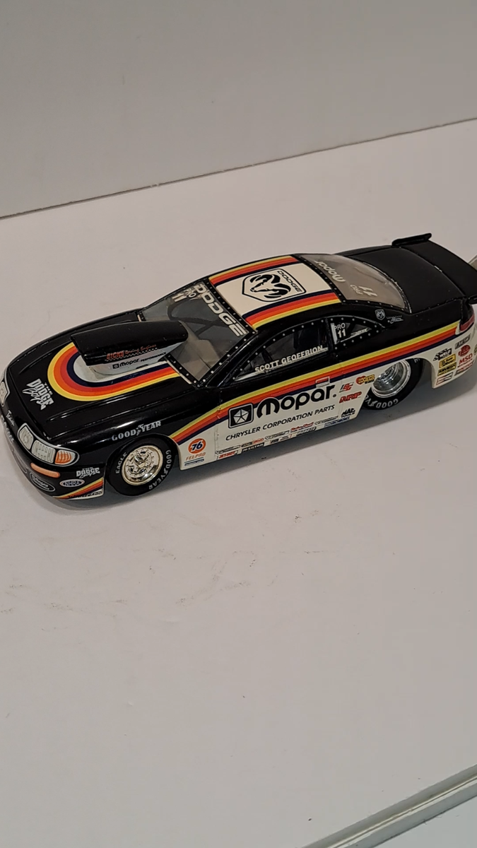 MOPAR MAC TOOLS Scott Geoffrion 1997 Dodge NHRA Pro Stock Car