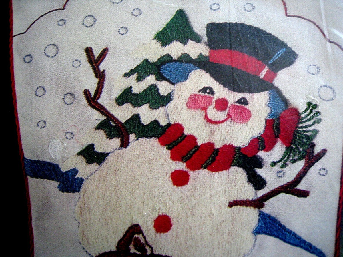 Kit Bas à Broder Bucilla Christmas Critters - Bonhomme De Neige Et Animaux - Neuf - Thème Noël