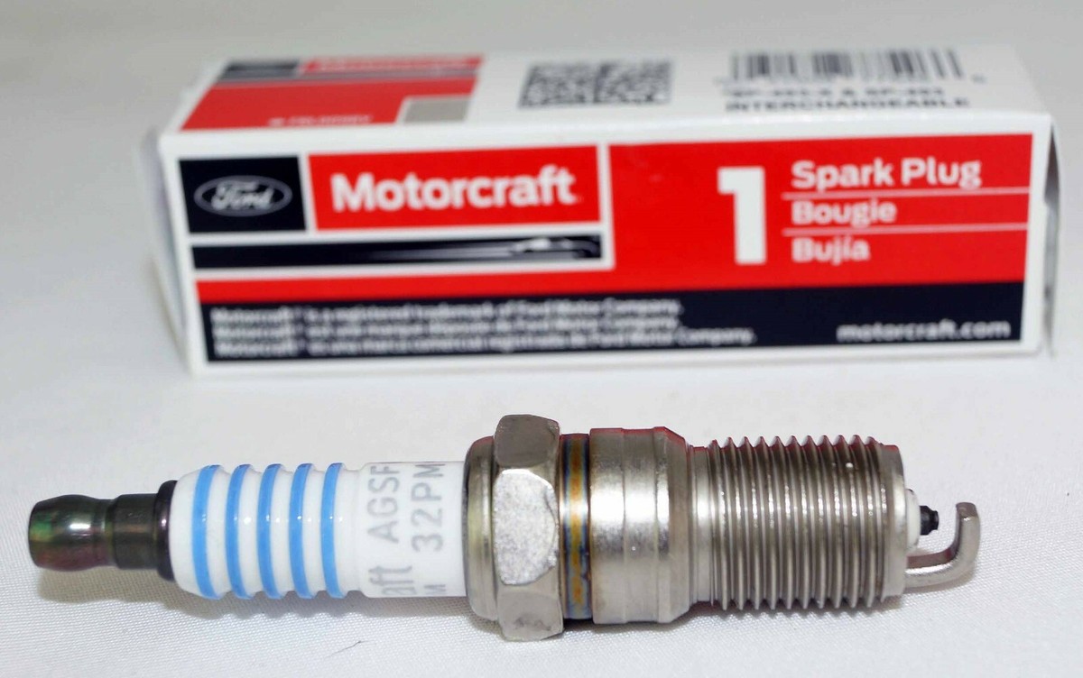 Set of 8 Genuine Motorcraft Platinum Spark Plugs SP-493X AGSF32PMX