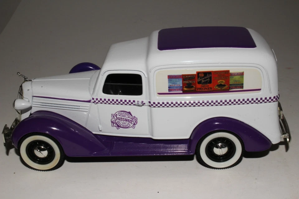 Speccast 1936 Dodge Panel Truck Sunsweet Prunes 1:25 Diecast Foto 4 de 4