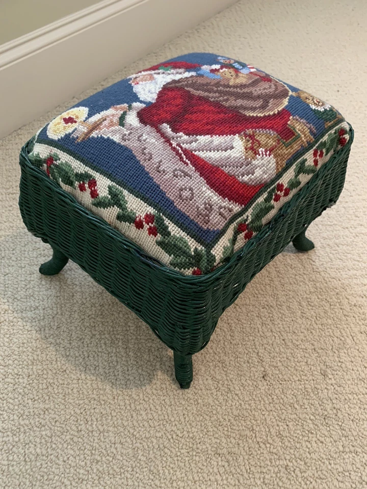 RARE Vintage Green Wicker Needlepoint Santa Christmas Footstool ottoman w Tags - Image 4 of 4