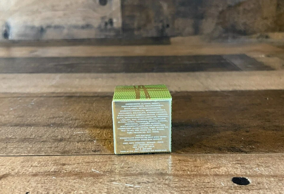 COVET by Jessica Parker Eau De Parfum 0.17oz 5ml Mini Tamaño de Viaje NUEVO Foto 3 de 4