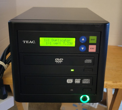 Teac DVW-D11 Stand Alone CD/DVD Duplicator TESTED & WORKING
