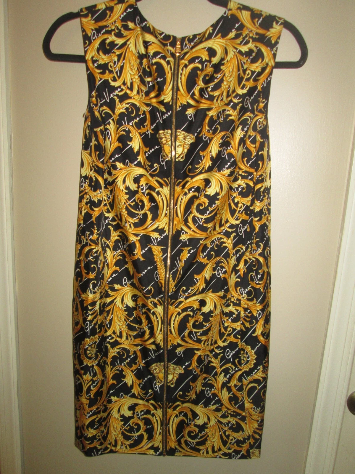 GIANNI VERSACE ABITO TUBINO STAMPA ORO E NERO TG 6 8 MADE IN ITALY LQQK!!!