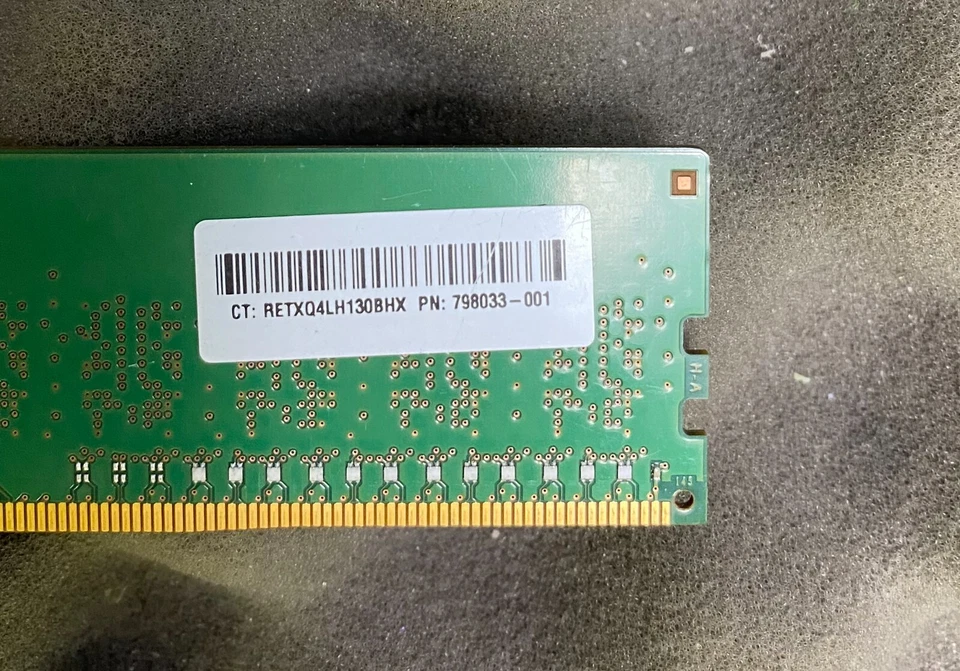 4GB SK Hynix HP 798033-001 PC4-17000U PC4-2133P 2133MHz Computer Memory RAM - Image 4 of 4