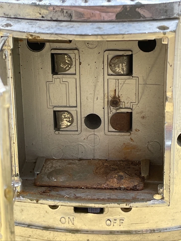 VINTAGE TOY ROBOT Silver Cyclops DURHAM INDUSTRIES INC MADE IN HONG KONG - Image 4 of 4