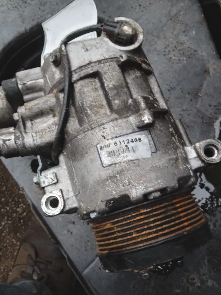 Used A/C Compressor fits: 2007 Dodge Sprinter 2500 3.0L diesel w/o heavy duty re Foto 3 de 4