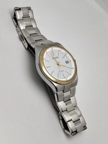 CITIZEN Radio-Controlled Solar Watch Titanium Eco-Drive 10ATM Used - Picture 2 of 3