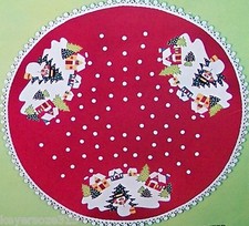 Bucilla WHITE CHRISTMAS Vintage Felt Tree Skirt Kit Table Cover Sterilized 45"