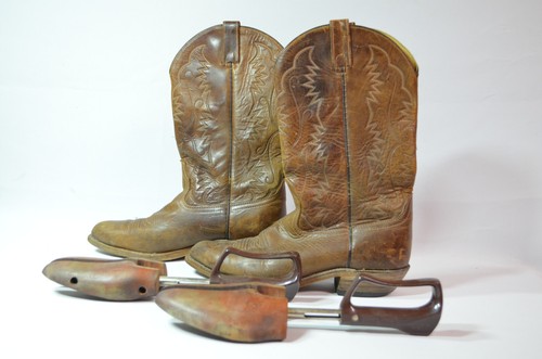9.5 EE Wide 2E Cowboy Boots Canada West 