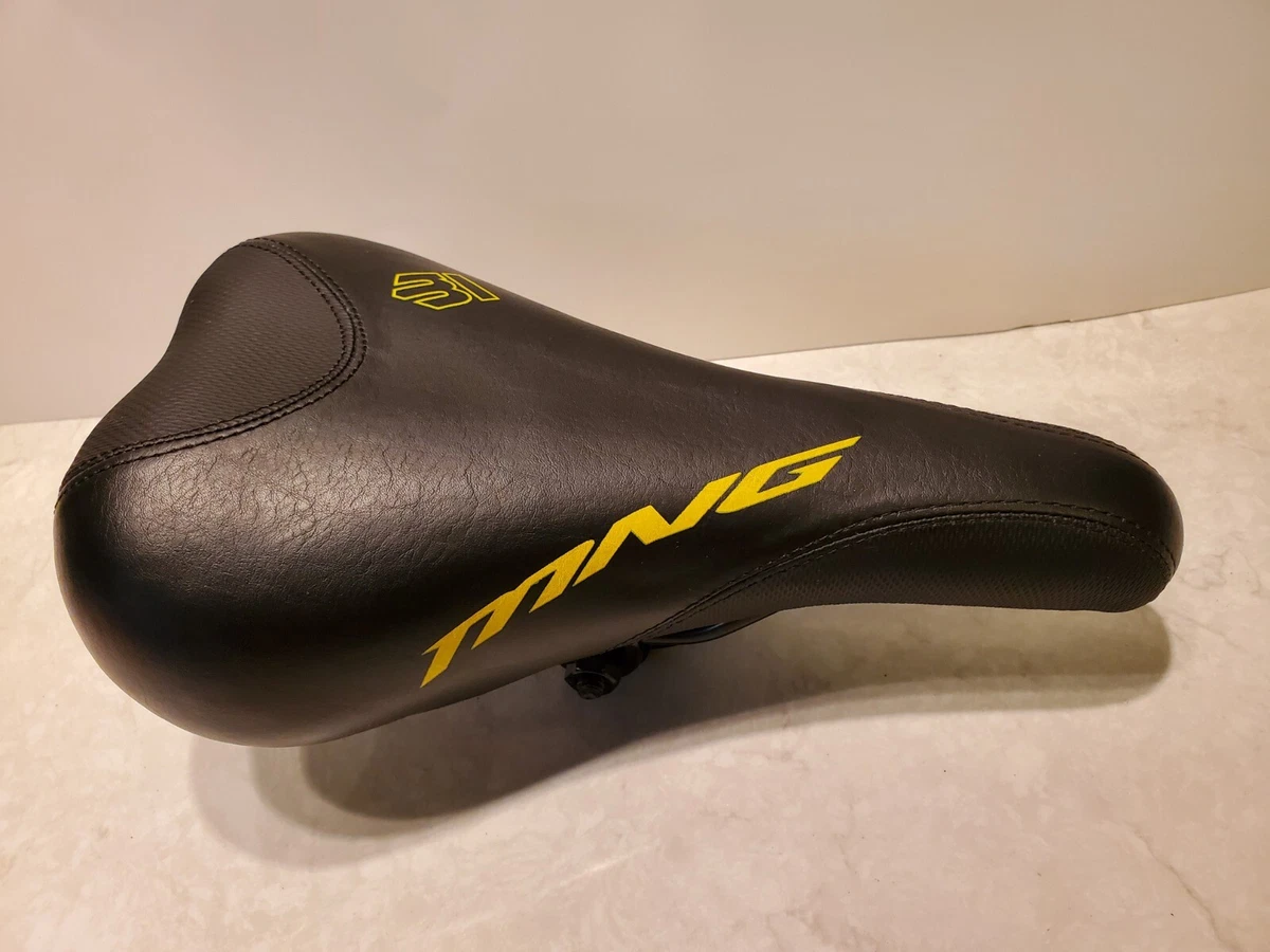 Mongoose bike store seats